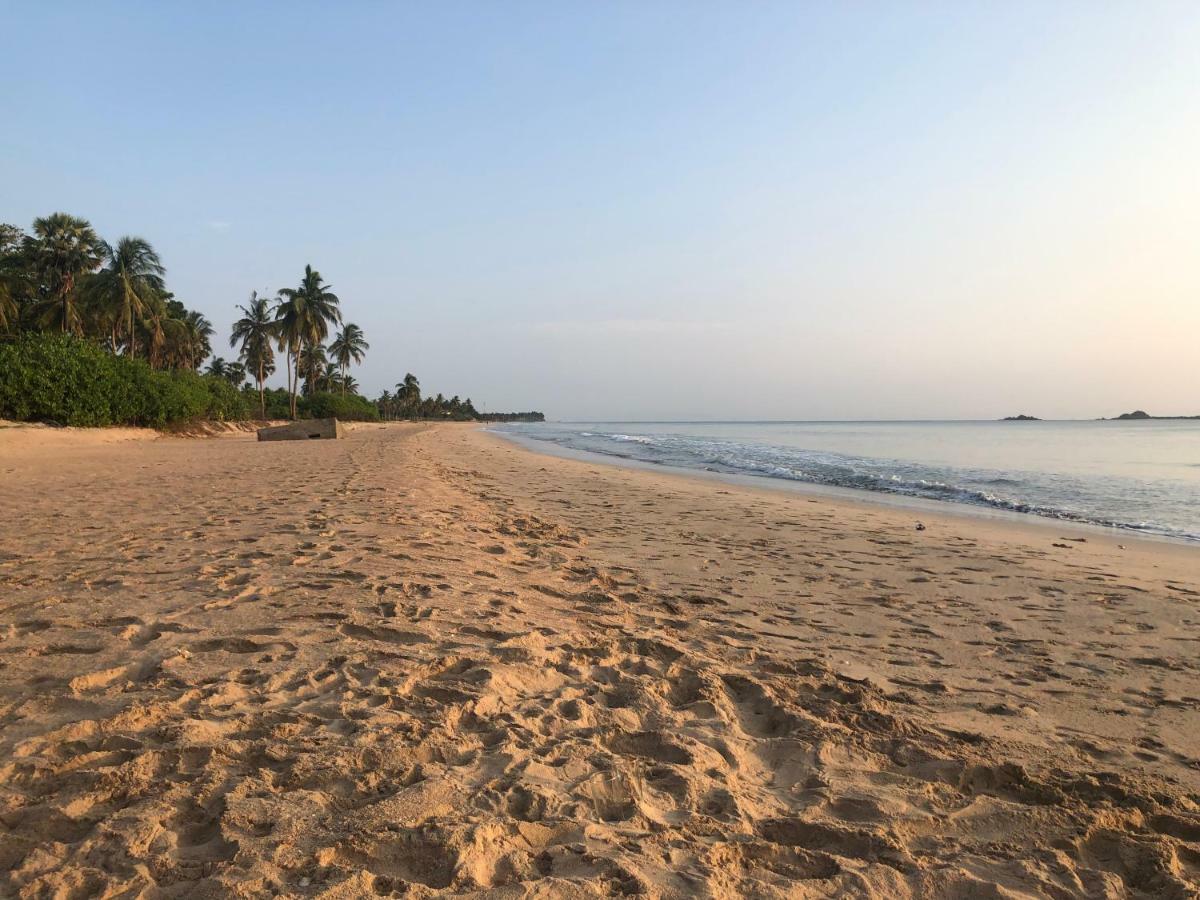 Moon Isle Beach Bungalow Nilaveli Zewnętrze zdjęcie